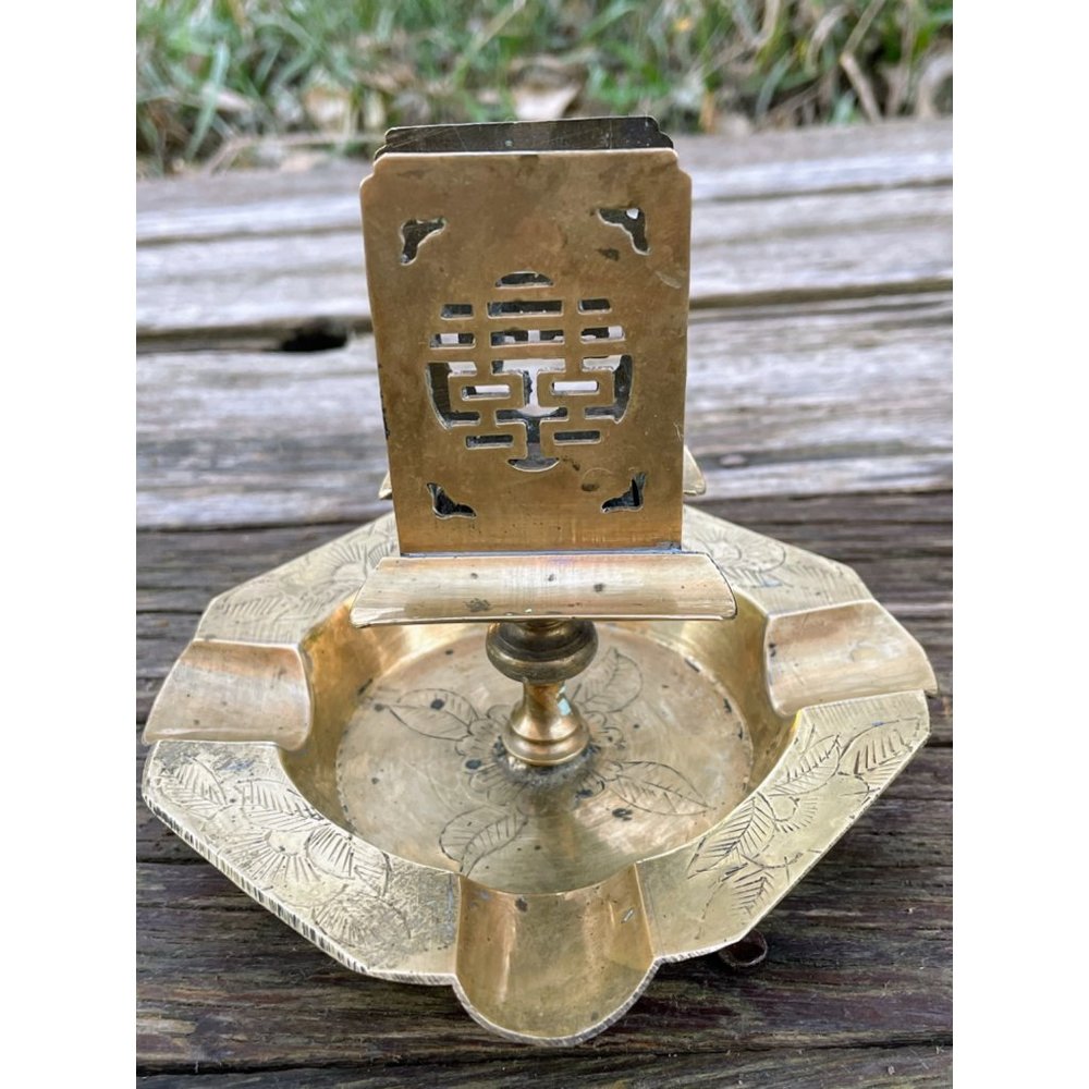Vintage 1930s Chinese Export Brass Ashtray with Matchbox Holder - Picture 11 of 15